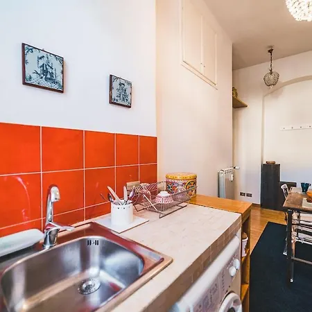 Vatican's Bijoux Apartment *